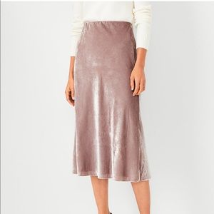 Ann Taylor Mauve or Blush Pink velvet slip skirt, size medium, midi length